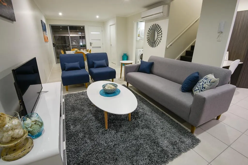 Direct Collective - Breeze On Brightwater Aparthotel Mooloolaba 4*,  Australia