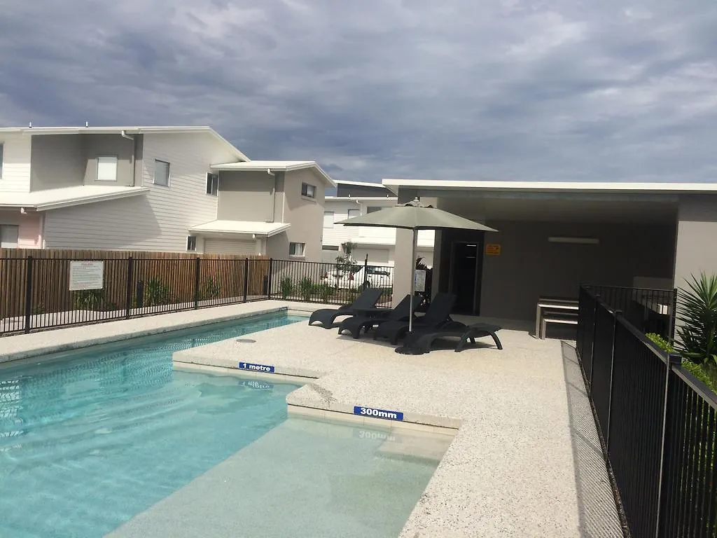 Direct Collective - Breeze On Brightwater Aparthotel Mooloolaba Australia