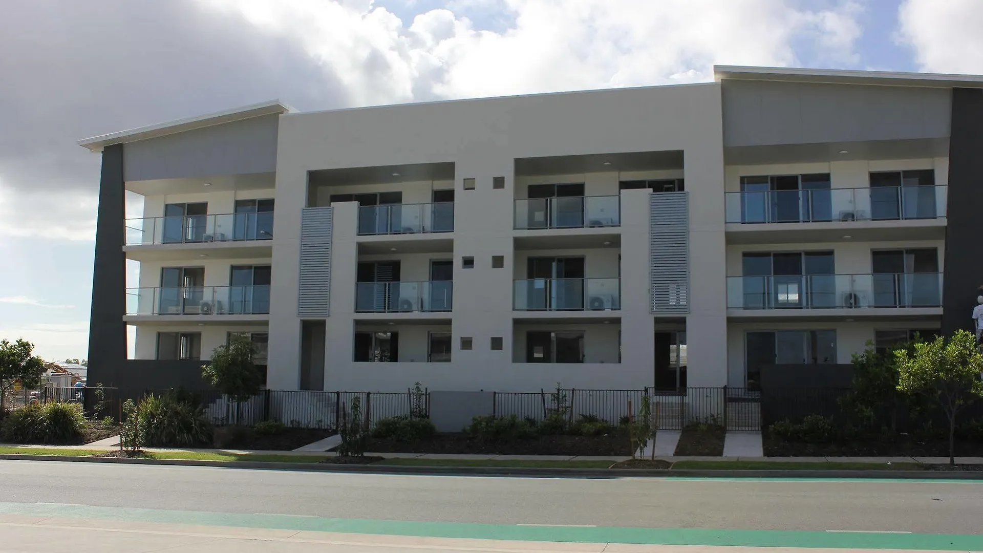 Direct Collective - Breeze On Brightwater Aparthotel Mooloolaba